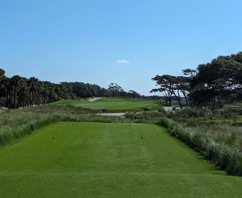 A photo of the Ocean Course at Kiawah Island from the first hole