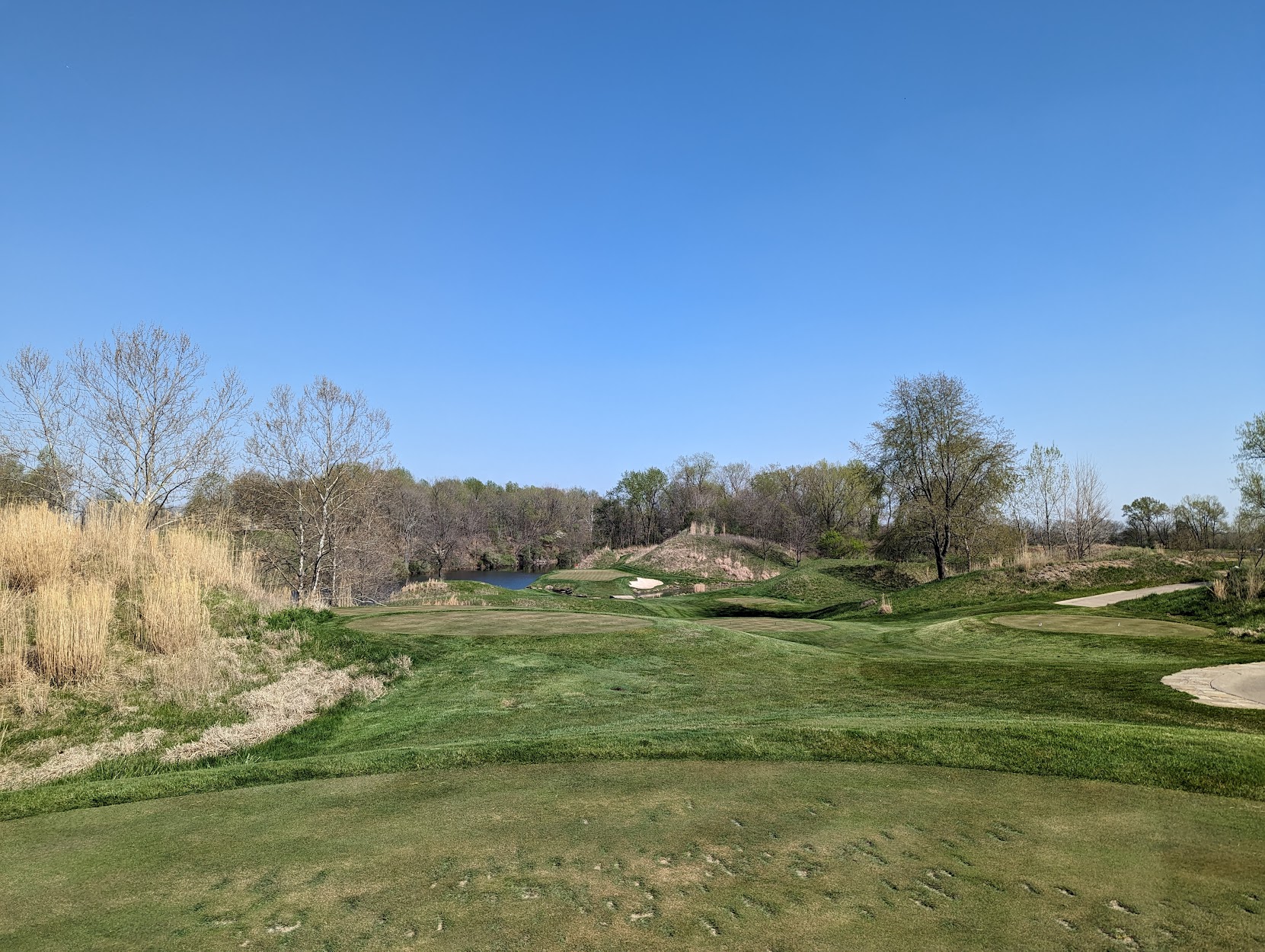 The sixteenth hole at Victoria National Golf Club