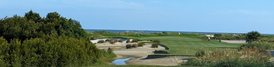 The eighteenth hole at Wild Dunes Resort - Links Course
