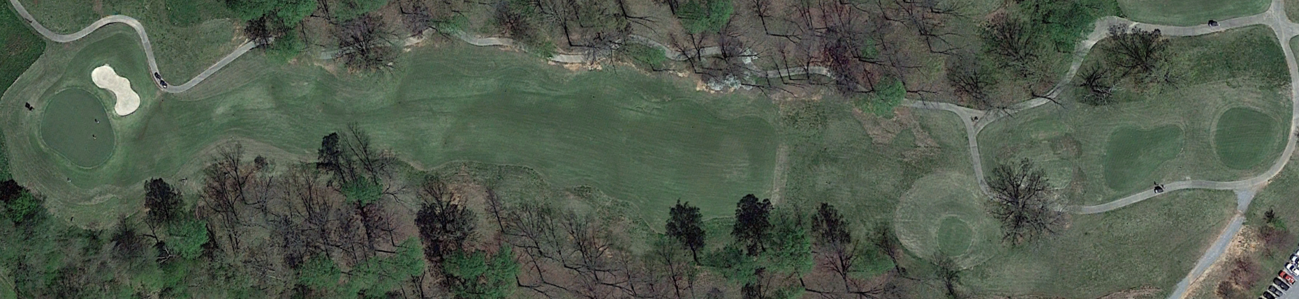 An overhead view of the first hole at GreyStone Golf Club