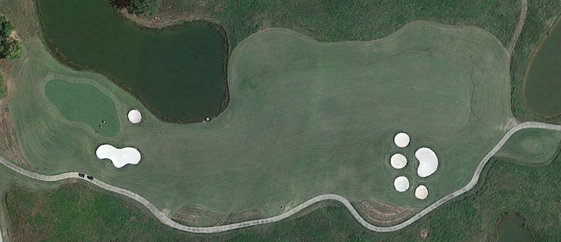 An overhead view of the fourteenth hole at The Shoals' Fighting Joe