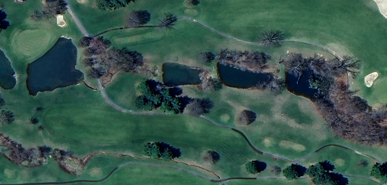 The eighteenth hole at Draper Valley Golf Club from overhead