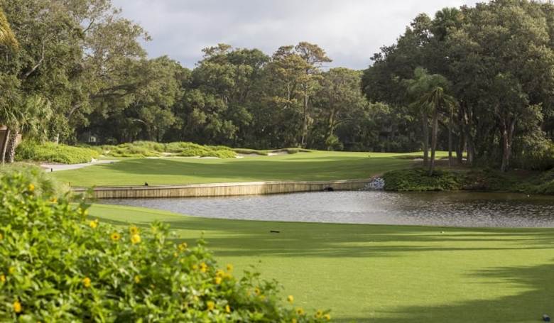 The sixteenth hole at Atlantic Dunes