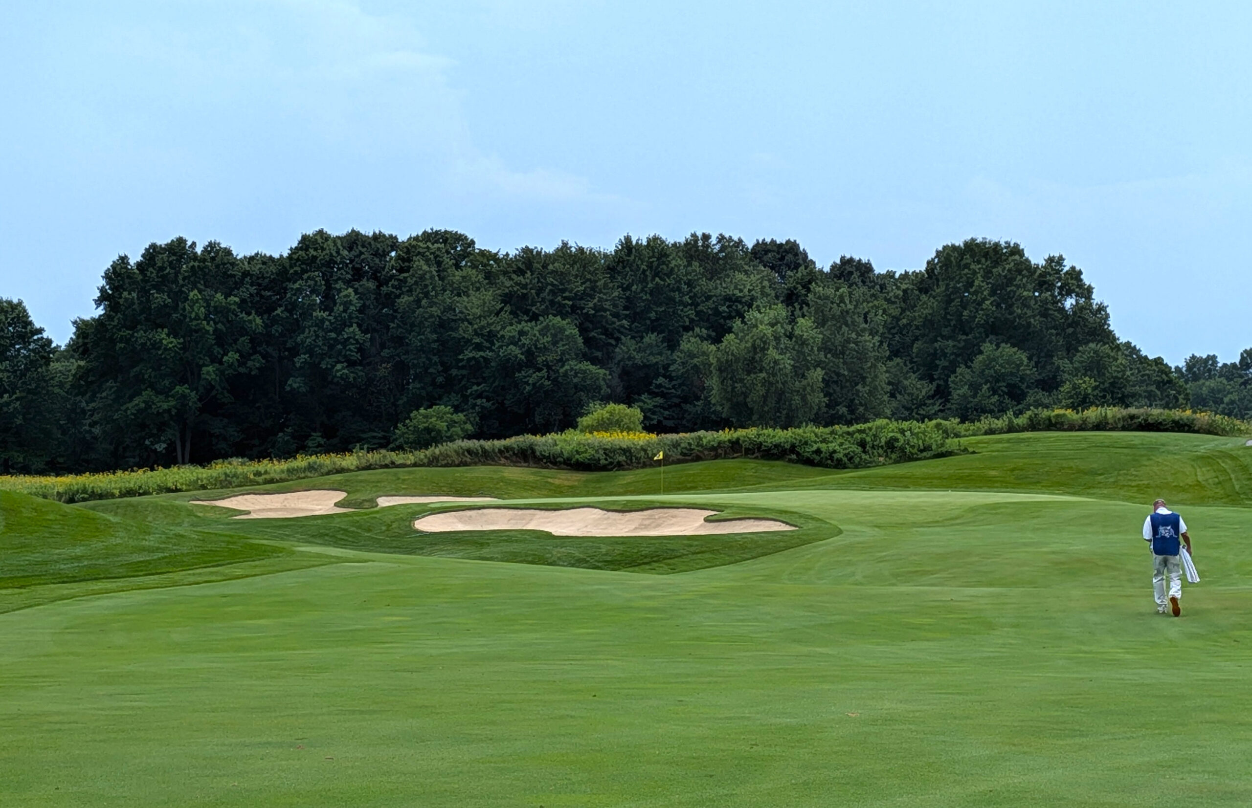 The approach shot at the third hole at Double Eagle Club